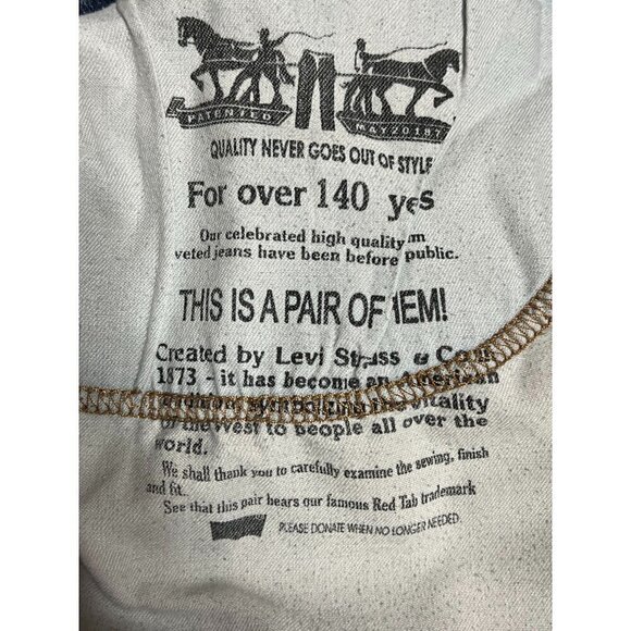 Levi Straus Men's Blue Denim Jeans 38x30 Classic Fit Five-Pocket Blue - Picture 11 of 12